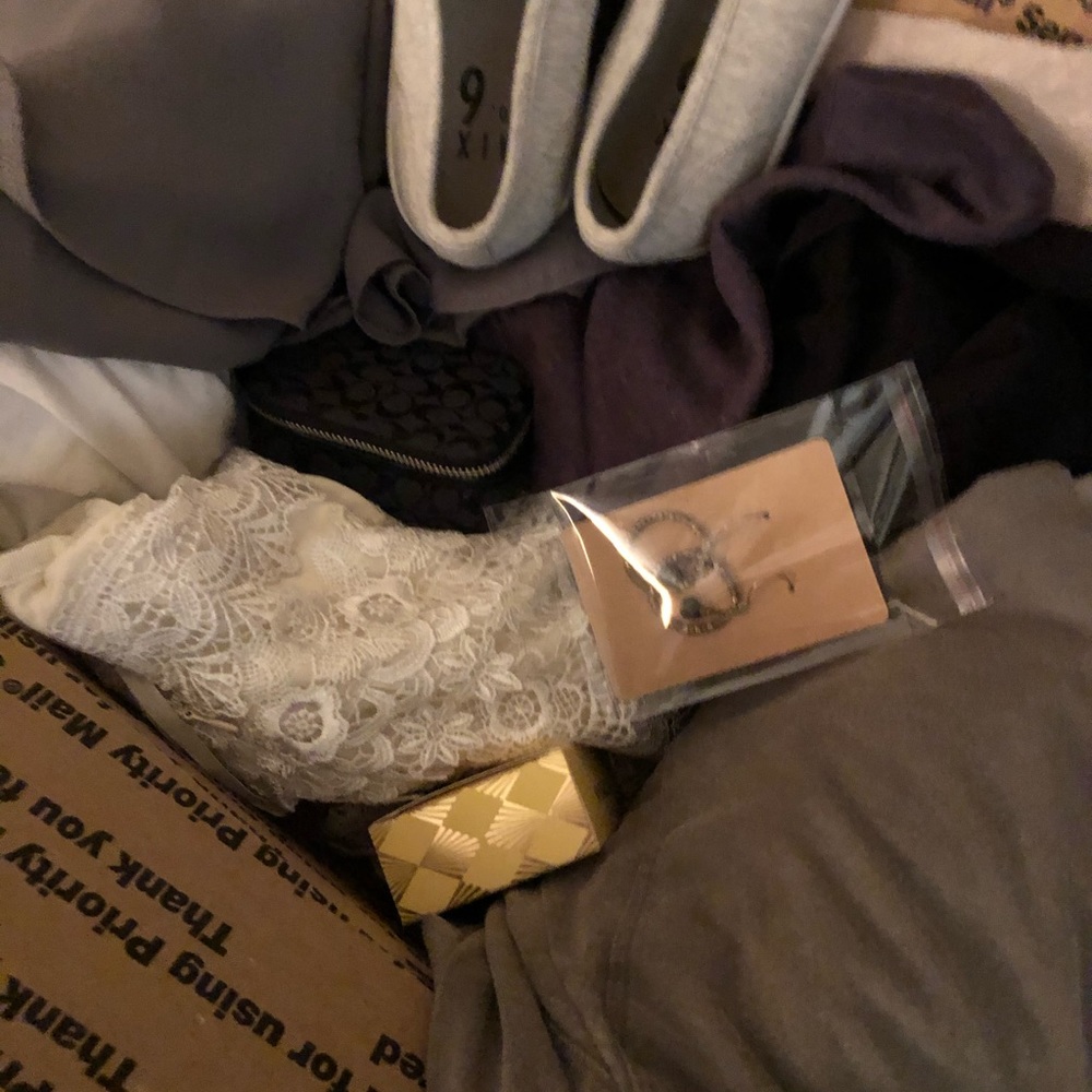 Beautiful Mystery Box - Picture 4 of 5